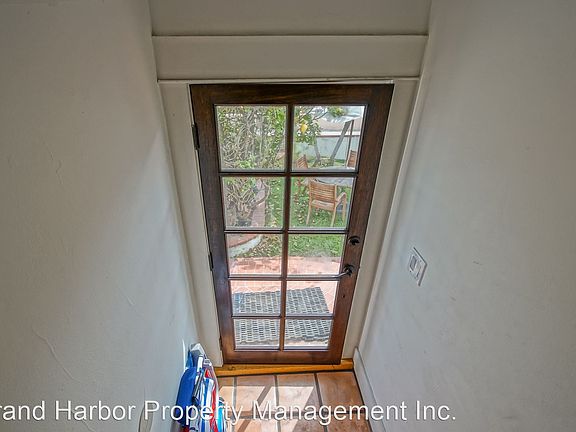 5th image of 27 6th St #27