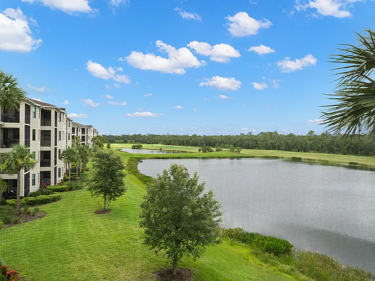 17520 Gawthrop Dr #303 — Photo 26