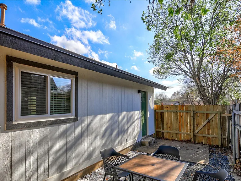 10509 Macmora Rd #B — Photo 17