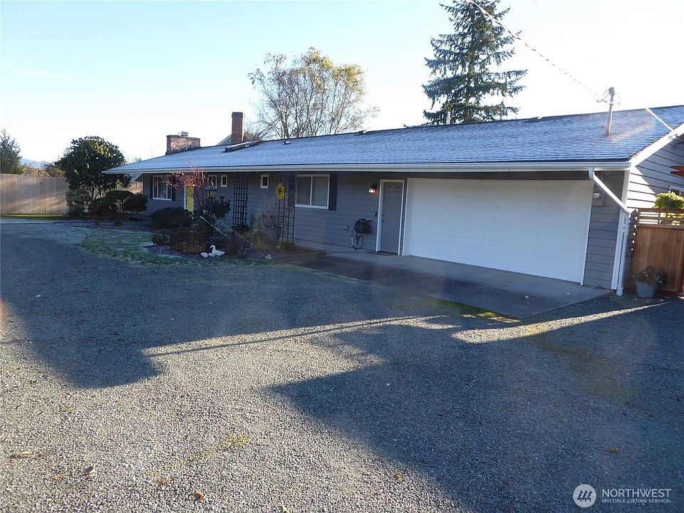 1st image of 1325 Railroad Avenue