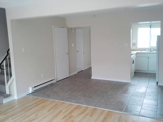 348 Cameron St — Photo 5