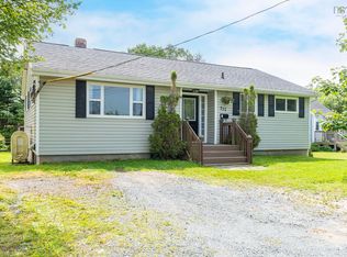 712 Old Sambro Rd, Halifax, NS B3V 1A2