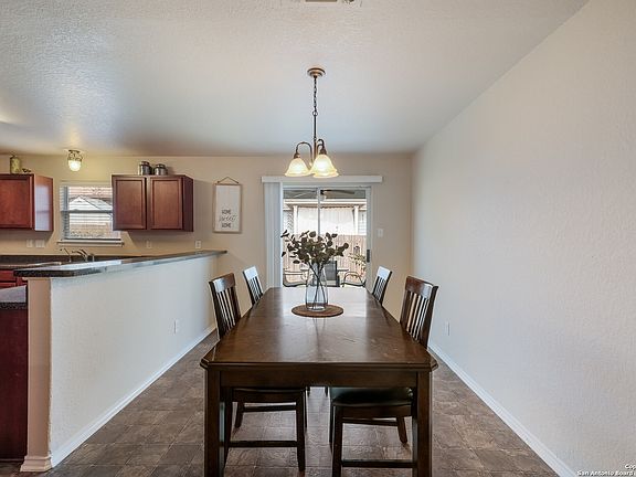 3rd image of 4100 WENSLEDALE DR