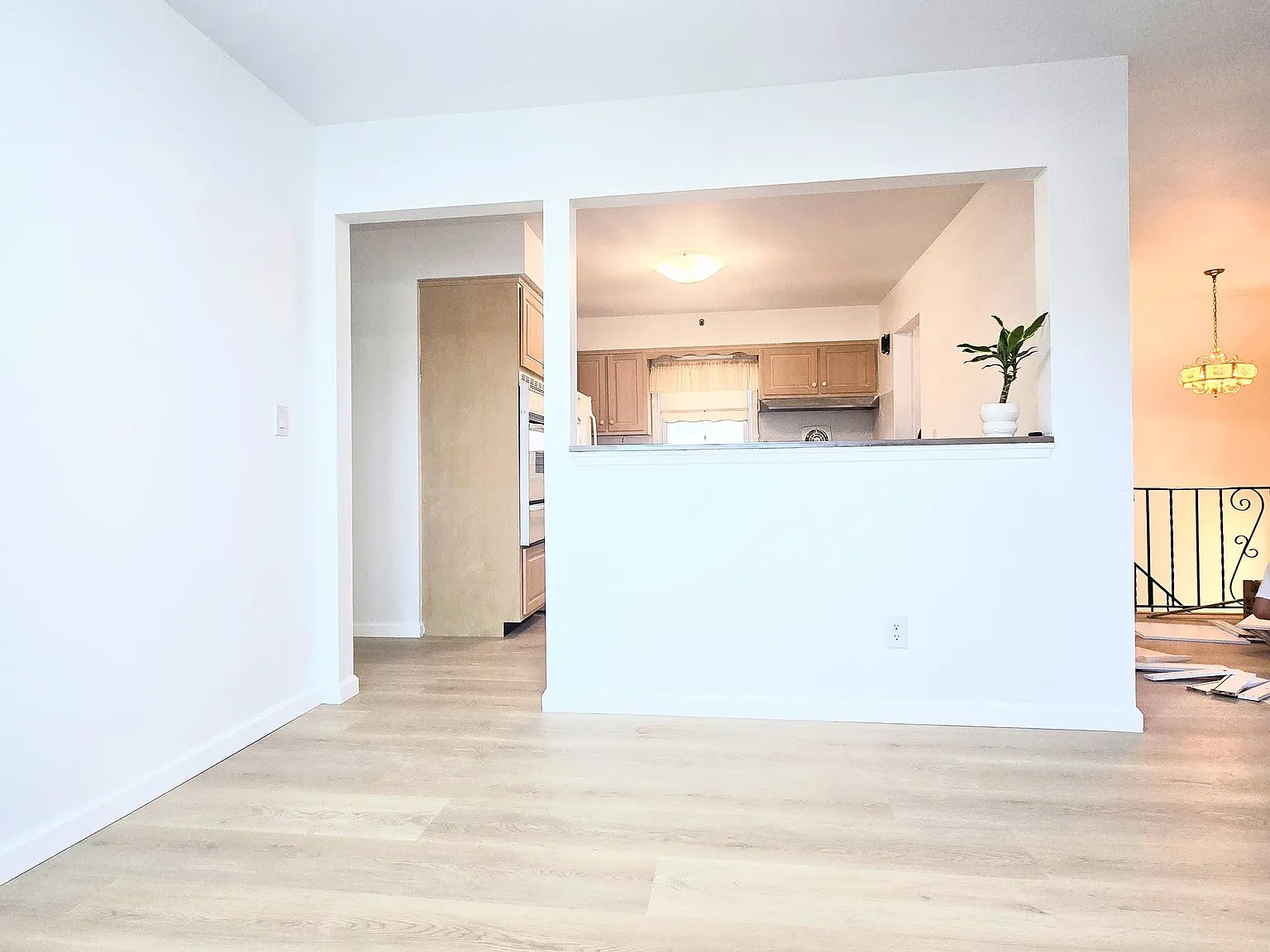 3 bed, 1100 sqft, $3,350 — Photo 4