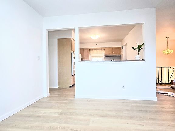 4th image of 6 Brokaw Ave