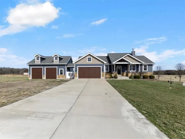 2901 Lucie Ln, Farmington, MO 63640