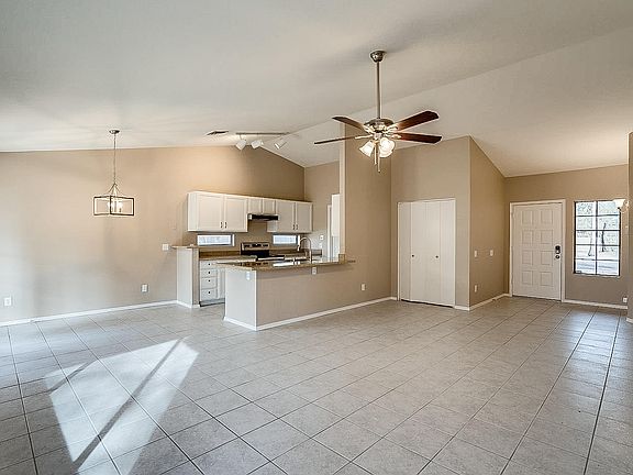 2nd image of 3201 W Potter Dr