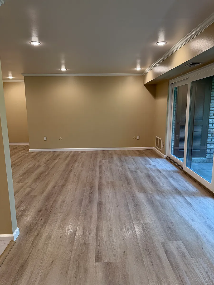 Building Photo - 6113 Sanlin Dr