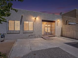 250 La Vida Nueva Del Oeste SW, Albuquerque, NM 87105