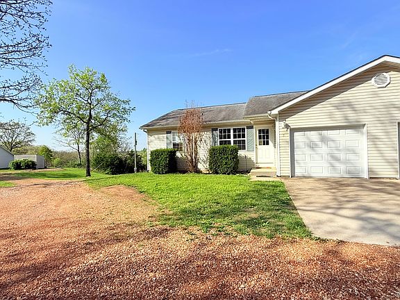 3rd image of 1604 Lindberg Rd #3