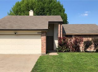 10124 Bugle Dr, Fort Worth, TX 76108