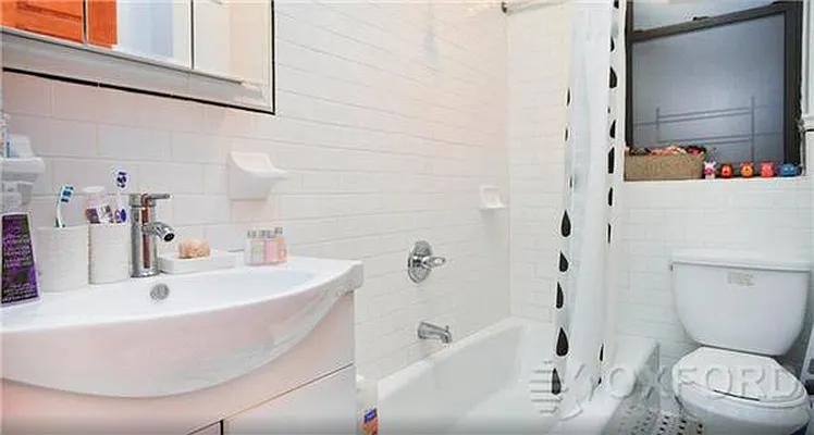 Sold by Oxford Property Group | media 13