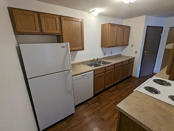 4th image of 230 2nd St NE #240-201
