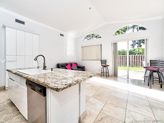 5th image of 10888 NW 58th Ter #10888