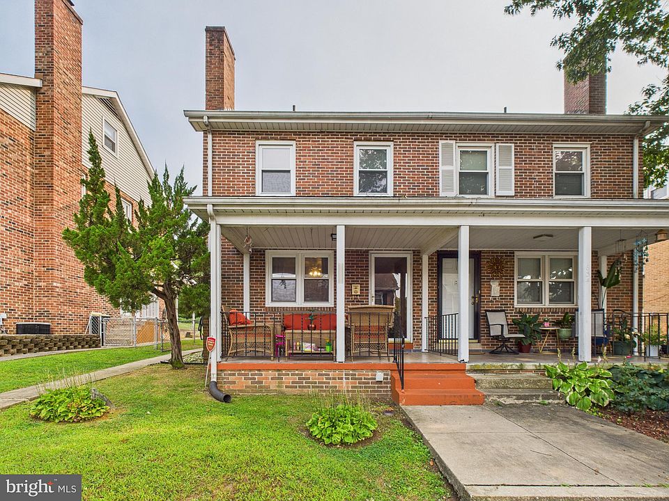 1st image of 636 Clermont Ave