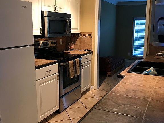 5th image of 425 Mose Dr