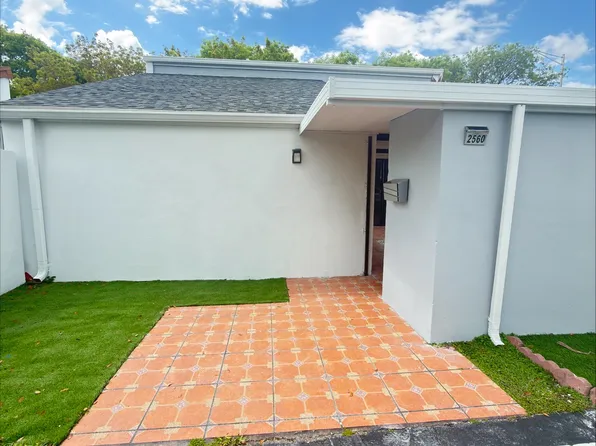 2560 SW 122nd Ct, Miami, FL 33175