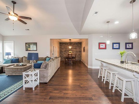 3rd image of 1731 Amethyst Way