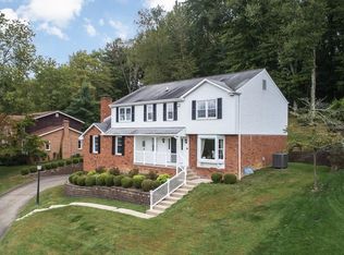 106 Scarborough Ln, Mcmurray, PA