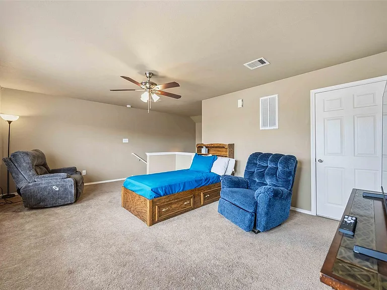 7014 Woodridge Row Dr — Photo 11