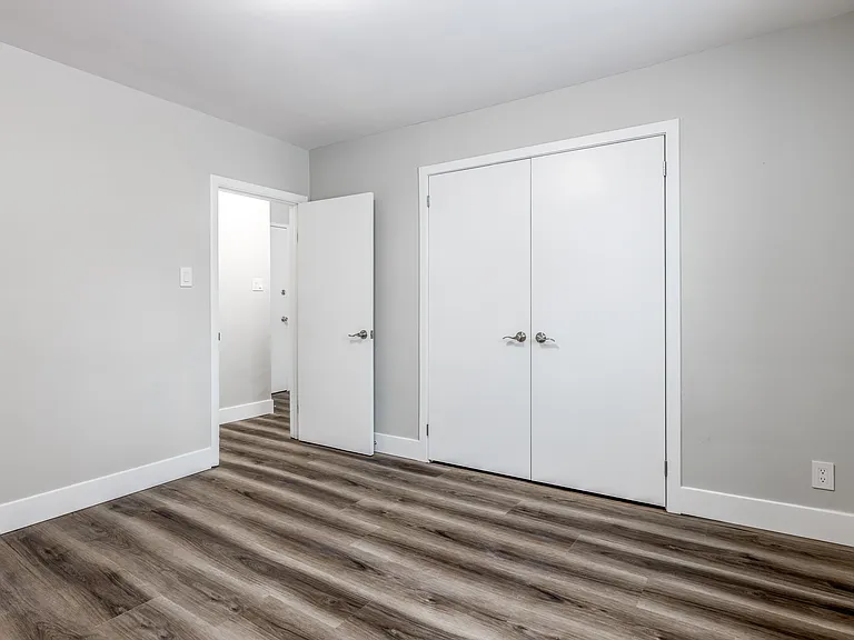 364 Grey St #7 — Photo 11
