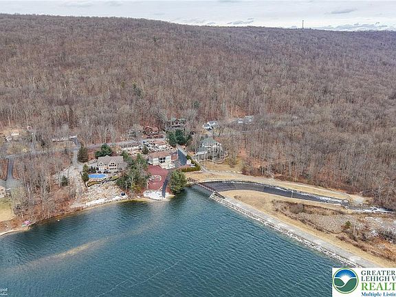 5th image of Lake Dr