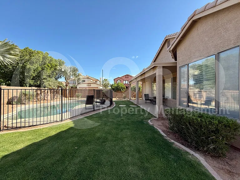 1445 S Park Grove Cir — Photo 28