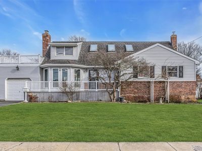 639 N Chicot Avenue, West Islip, NY, 11795