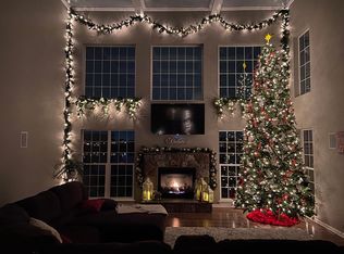 47 Mullen Dr, Sicklerville, NJ 08081
