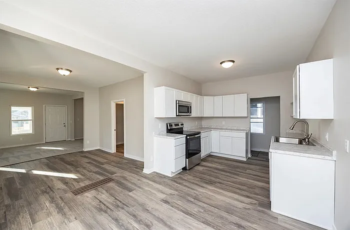 1332 E Sheridan Ave — Photo 9