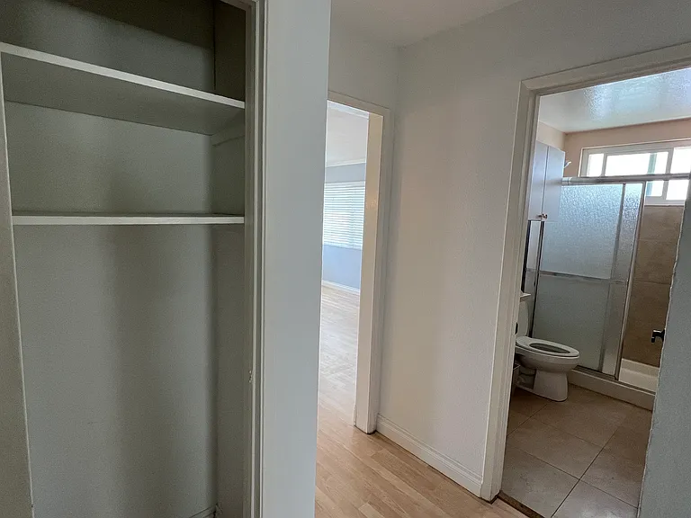 514 Marigold Ave #1/2 — Photo 12