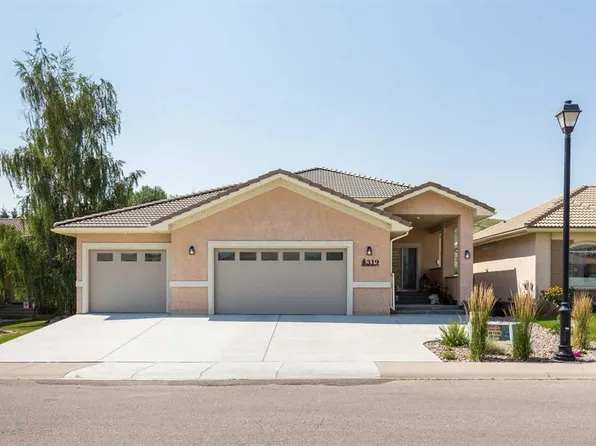 319 NE Canyon Blvd W, Lethbridge, AB T1K 6V2