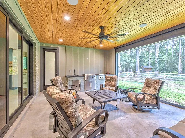 21701 Dan Dr — Photo 42