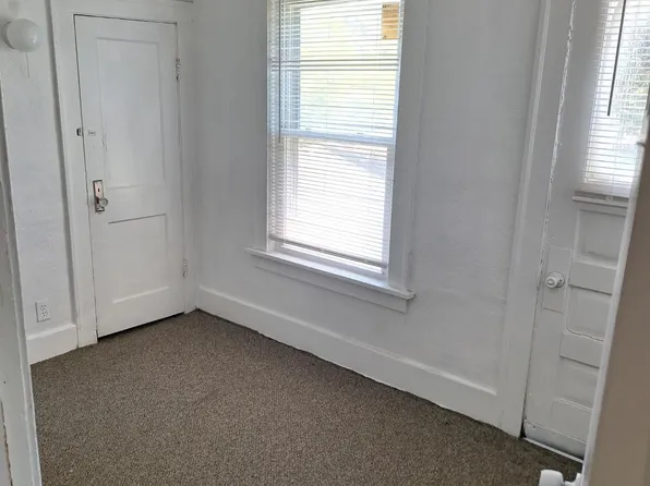 1208 Parkside Blvd, Toledo, OH 43607