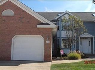 656 Tollis Pkwy UNIT A, Broadview Heights, OH 44147