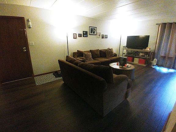 5th image of 10412 S Komensky Ave
