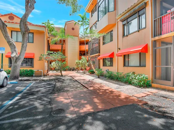 15535 Miami Lakeway N #106, Miami Lakes, FL 33014