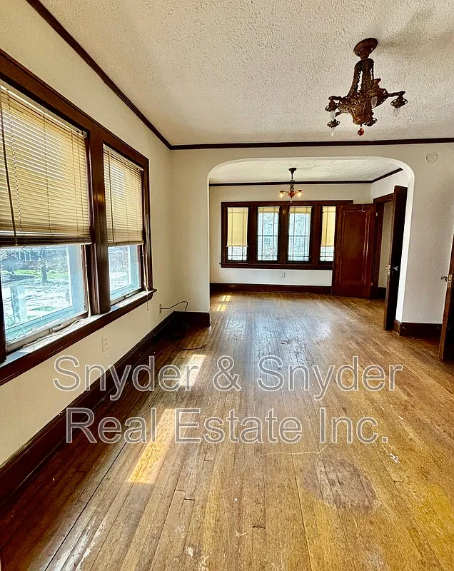 1 bed, 1.0 bath, $700 — Photo 2