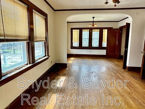 2nd image of 689 Schiller Ave APT 3