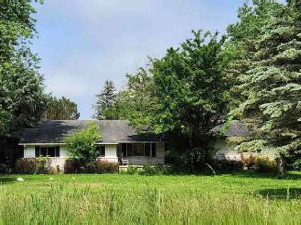 7055 N Linden Rd, Mount Morris, MI 48458