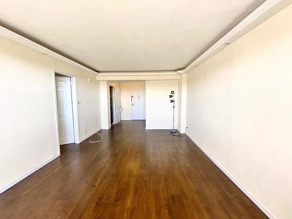 5th image of 81-11 45th Ave #9