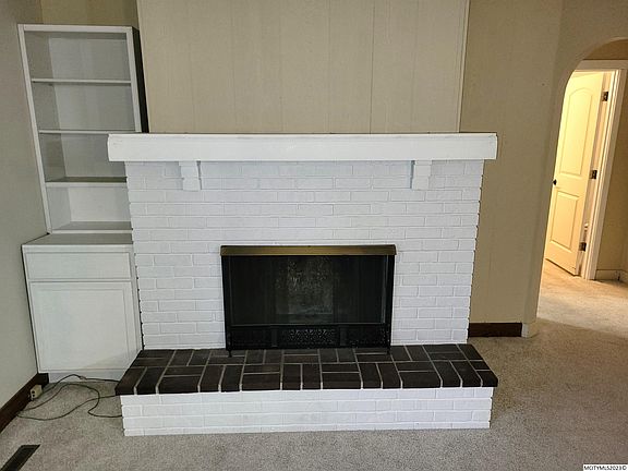 3rd image of 1322 N Shore Dr