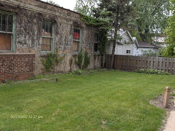 3rd image of 4920 N Hoyne Ave APT 2
