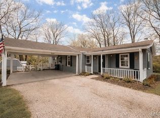 9046 Bunkum Rd, Fairview Heights, IL 62208