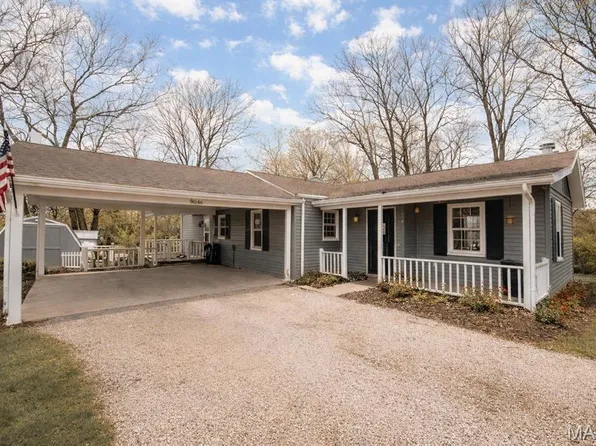 9046 Bunkum Rd, Fairview Heights, IL 62208