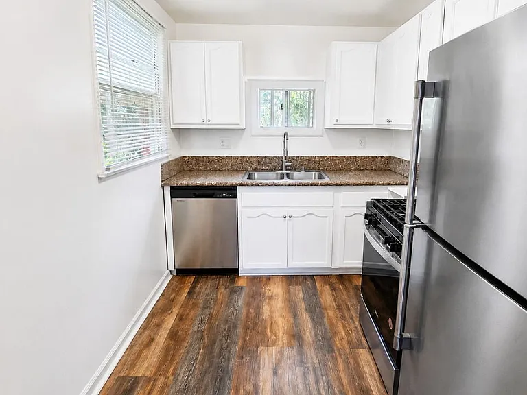 419 La Colina Dr #4 — Photo 7