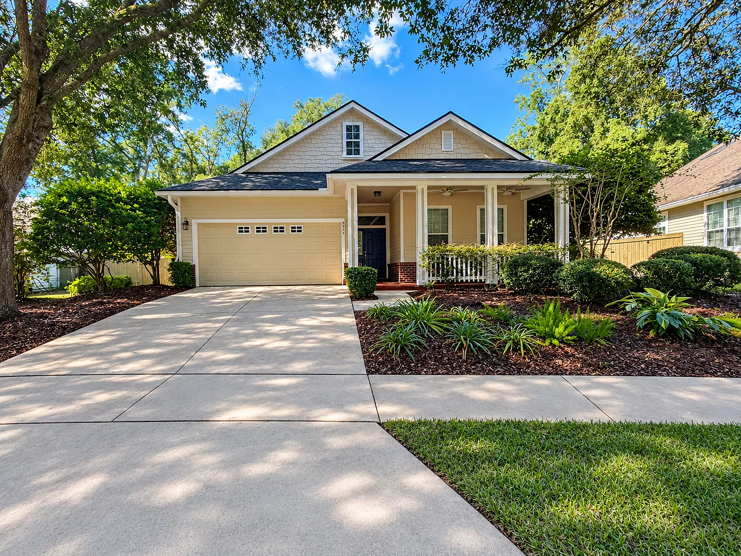3BR/2BA House in Haile Plantation! — Photo 1