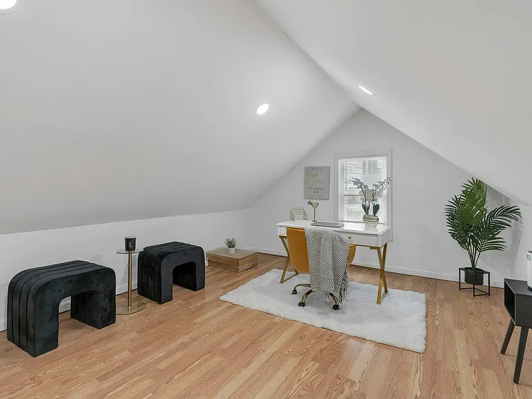 12 Orange Rd — Photo 34