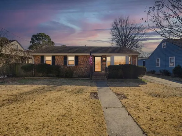 3813 Race St, Portsmouth, VA 23707