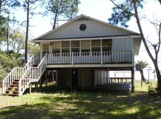 2472 Highway 98 E, Carrabelle, FL 32322